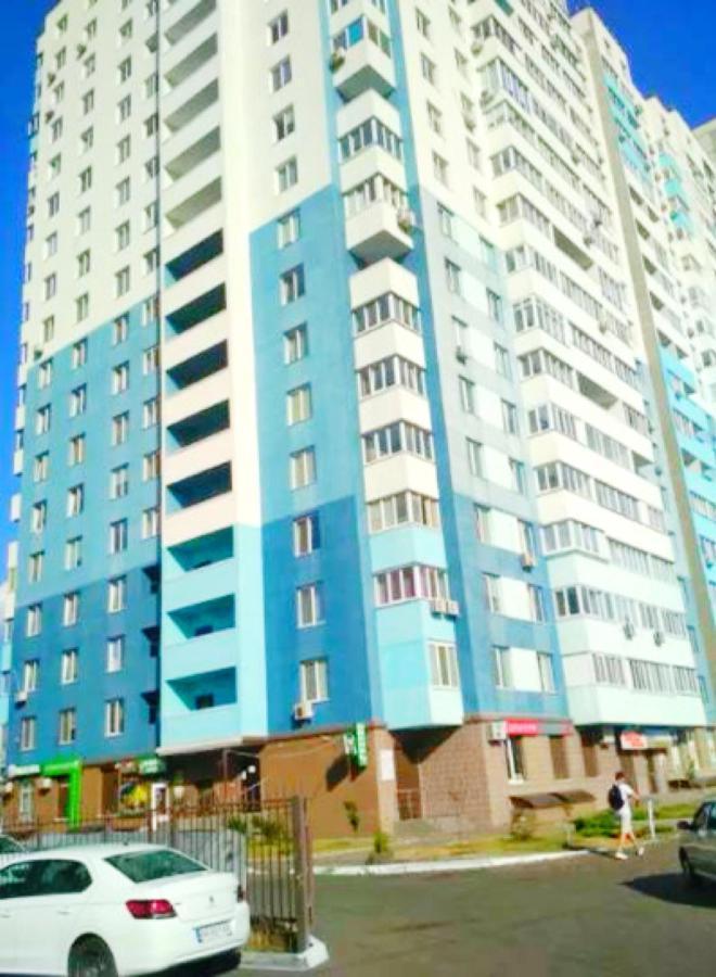 Шикарная 1К Студио Новый Дом Троещина Kyiv Exterior photo
